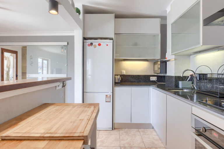 Kitchen 1 - 3