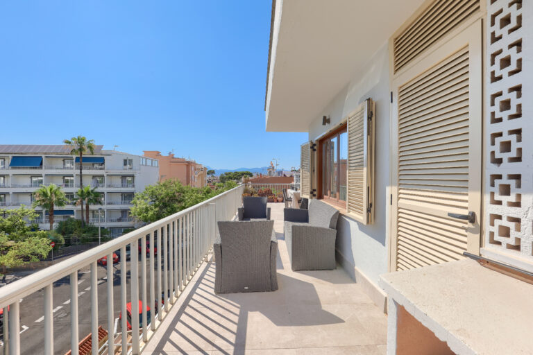 Terrace 1 - 7